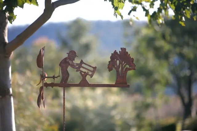 Country characters in silhouette