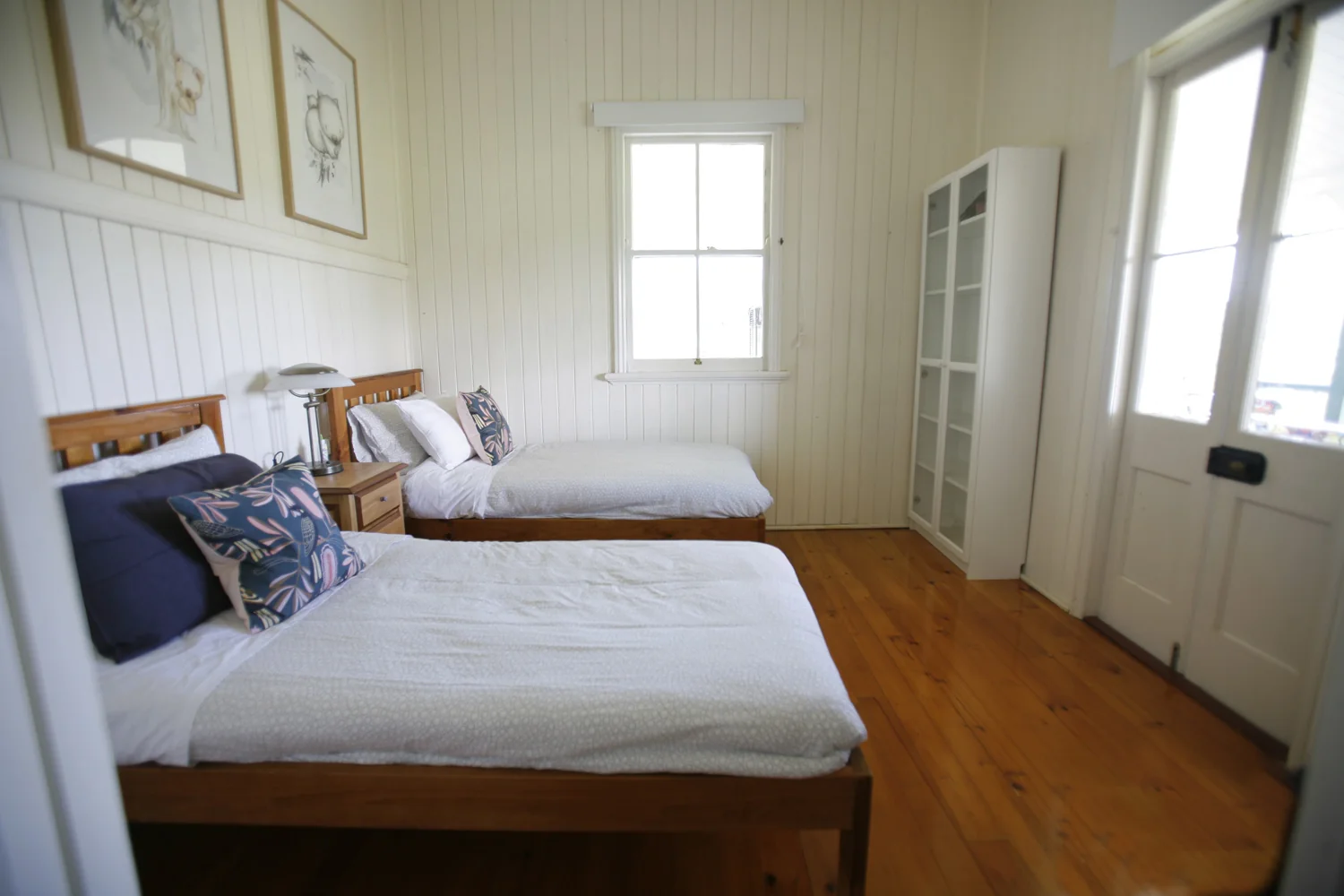 Twin beds in a Mountview bedroom