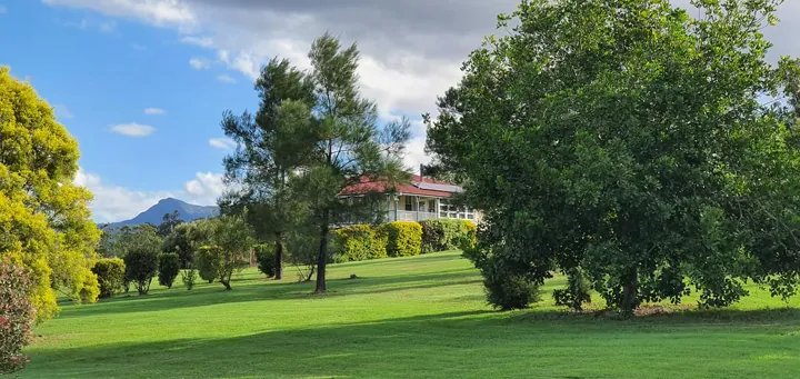 The farmhouse among the gardens